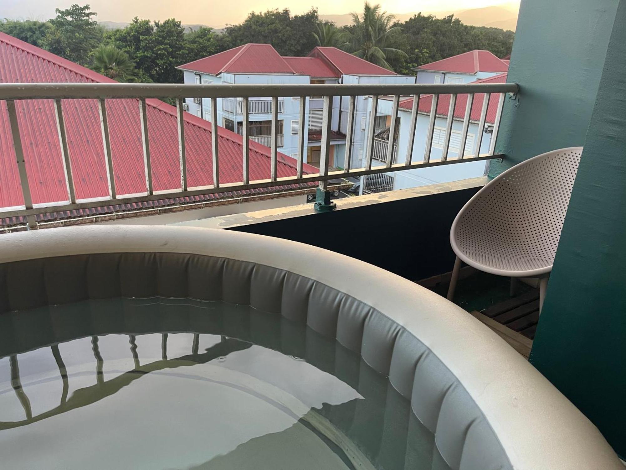 Appart Spa 20 Min Port Croisiere Et Aeroport Sainte-Rose Dış mekan fotoğraf