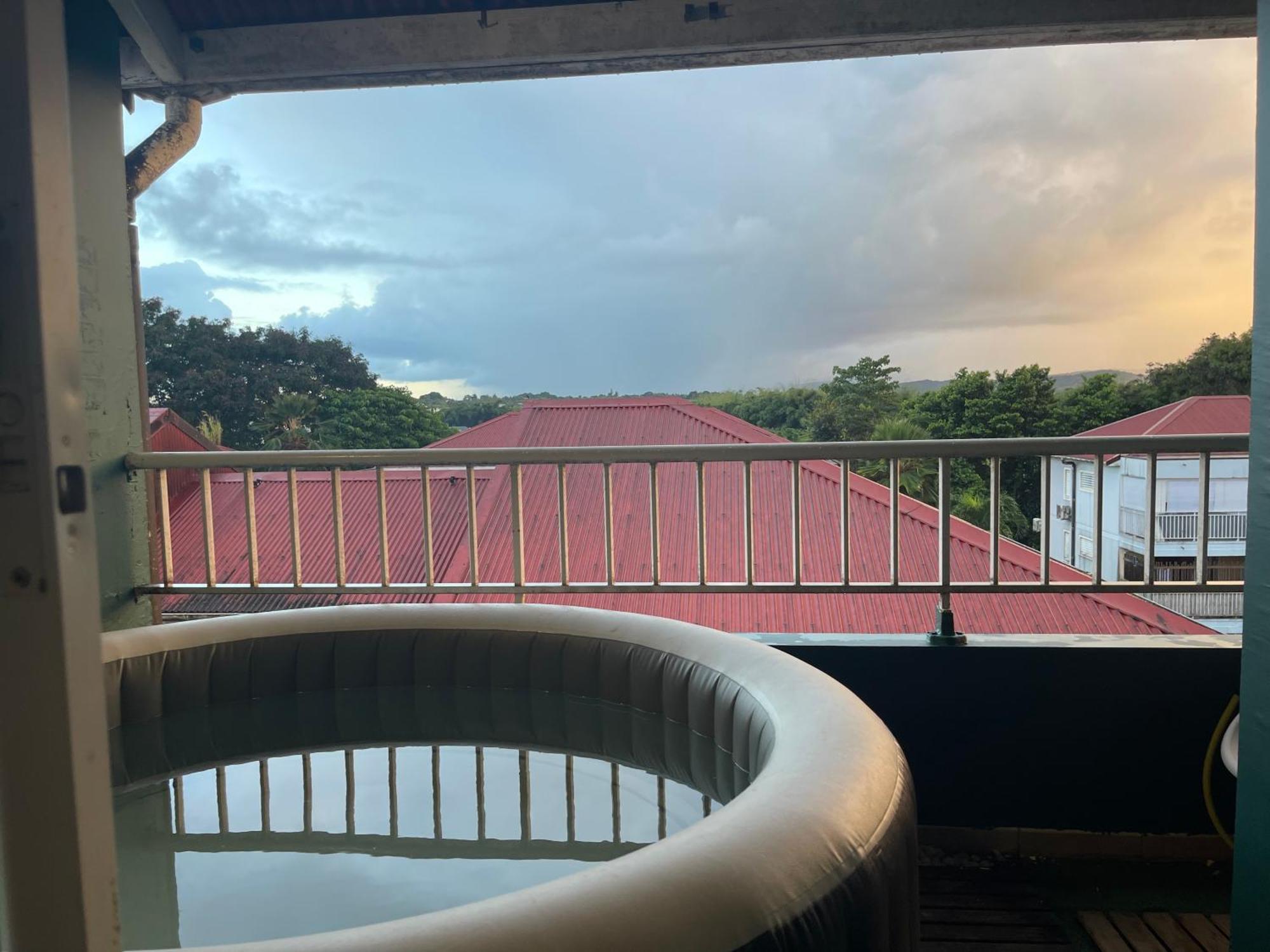 Appart Spa 20 Min Port Croisiere Et Aeroport Sainte-Rose Dış mekan fotoğraf